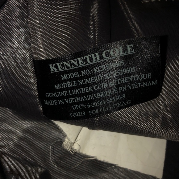 Vintage Kenneth Cole Black Leather Briefcase Laptop Bag w/Adjustable Strap EUC - Picture 12 of 16